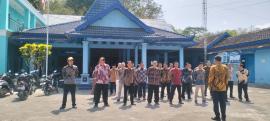 PAMONG KALURAHAN KEMADANG GELAR APEL RUTIN, SELURUH PAMONG KENAKAN PAKAIAN BATIK